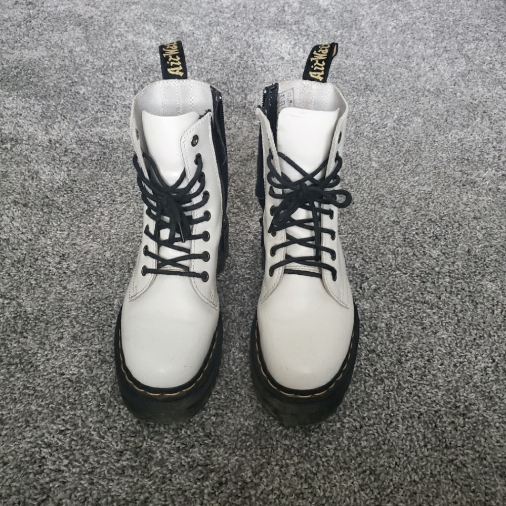 Dr. Martens Jadon white size 5